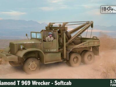 Diamond T969 Wrecker Softcab